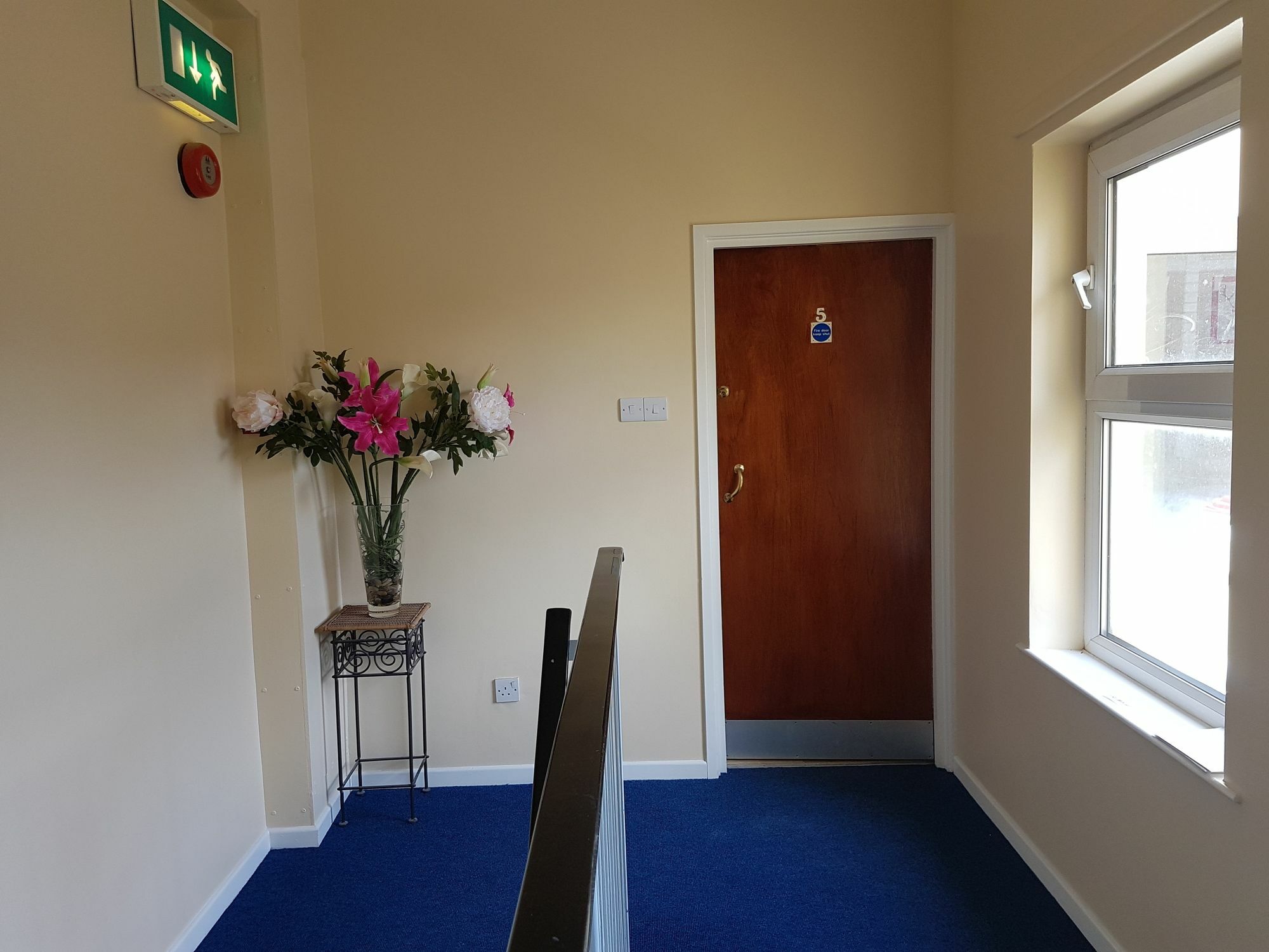 Grant Rooms Derry Extérieur photo